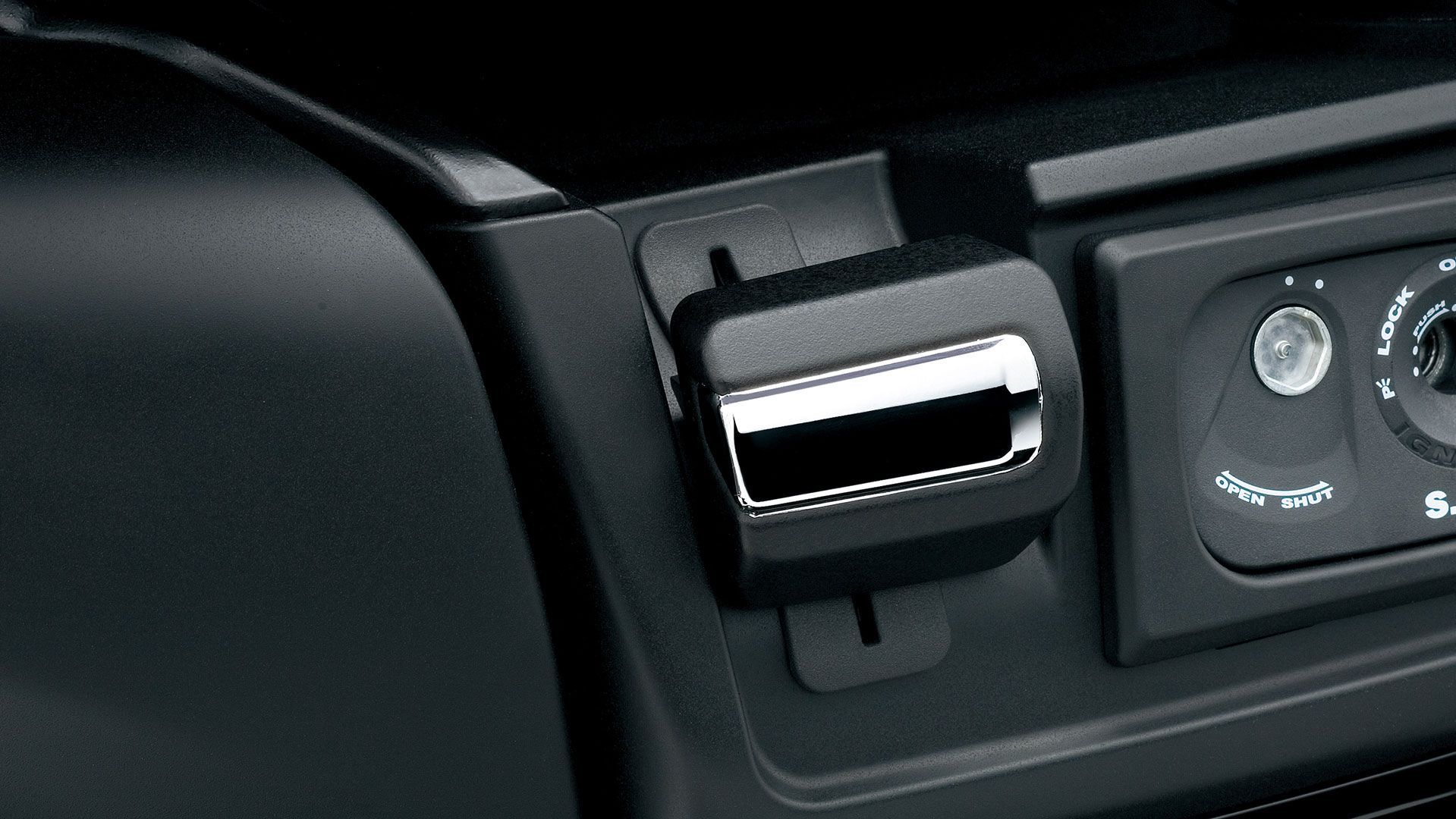 SUZUKI BURGMAN 400 Hátsóféket rögzítő rendszer 41