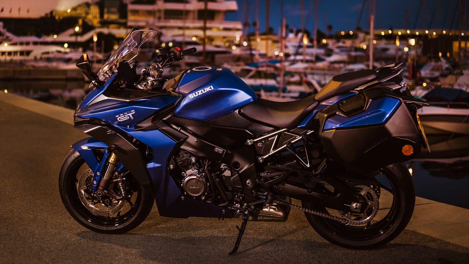 Suzuki GSX S1000GT slider 9 2 B 4