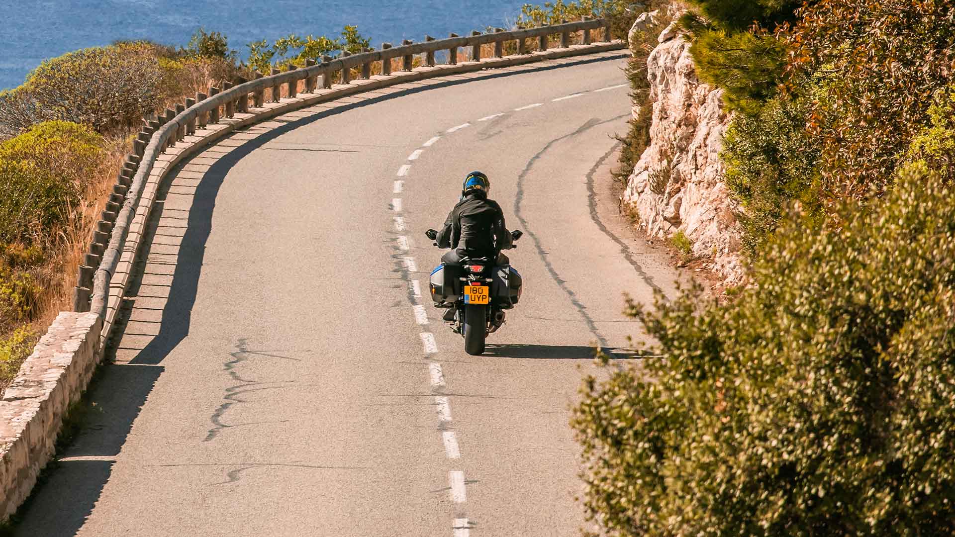 Suzuki GSX S1000GT slider 9 3 B 4