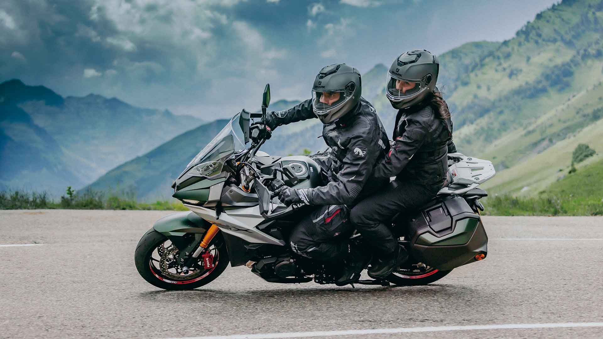 Suzuki GSX S1000 LED es irányjelzők és hátsó lámpa 13