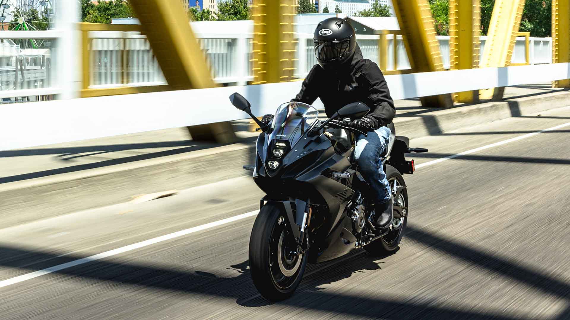 Suzuki GSX S1000 LED es irányjelzők és hátsó lámpa 13
